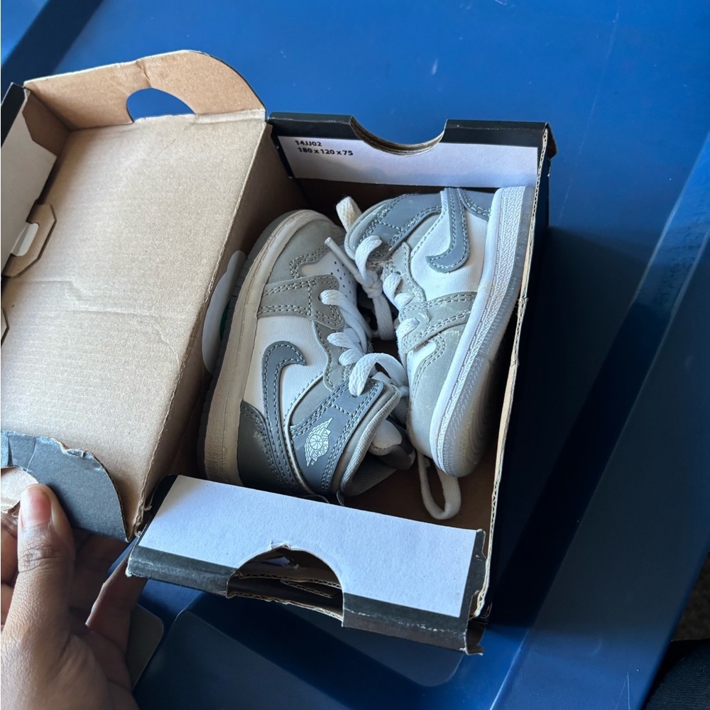 Jordan 1s gray and white